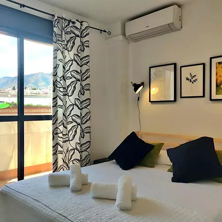 Apartamento Lujoso ático Con Vistas Al Mar, Piscina&parking *