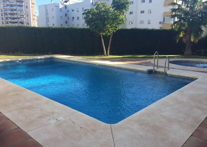 Apartamento Lujoso ático Con Vistas Al Mar, Piscina&parking Fuengirola